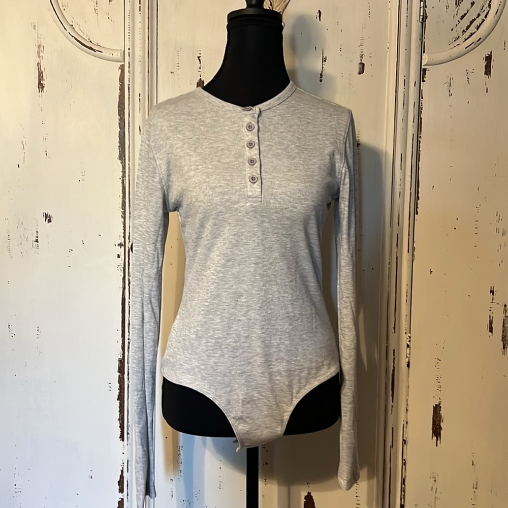 WeWoreWhat Cream Bodysuit - Picture 8 of 9